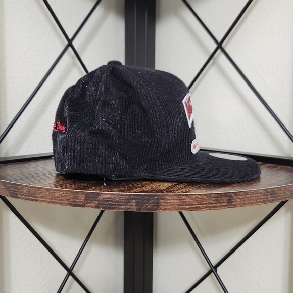 Mitchell & Ness Back to Back 91 92 NBA World Champions Corduroy Adjustable Hat - Picture 2 of 9